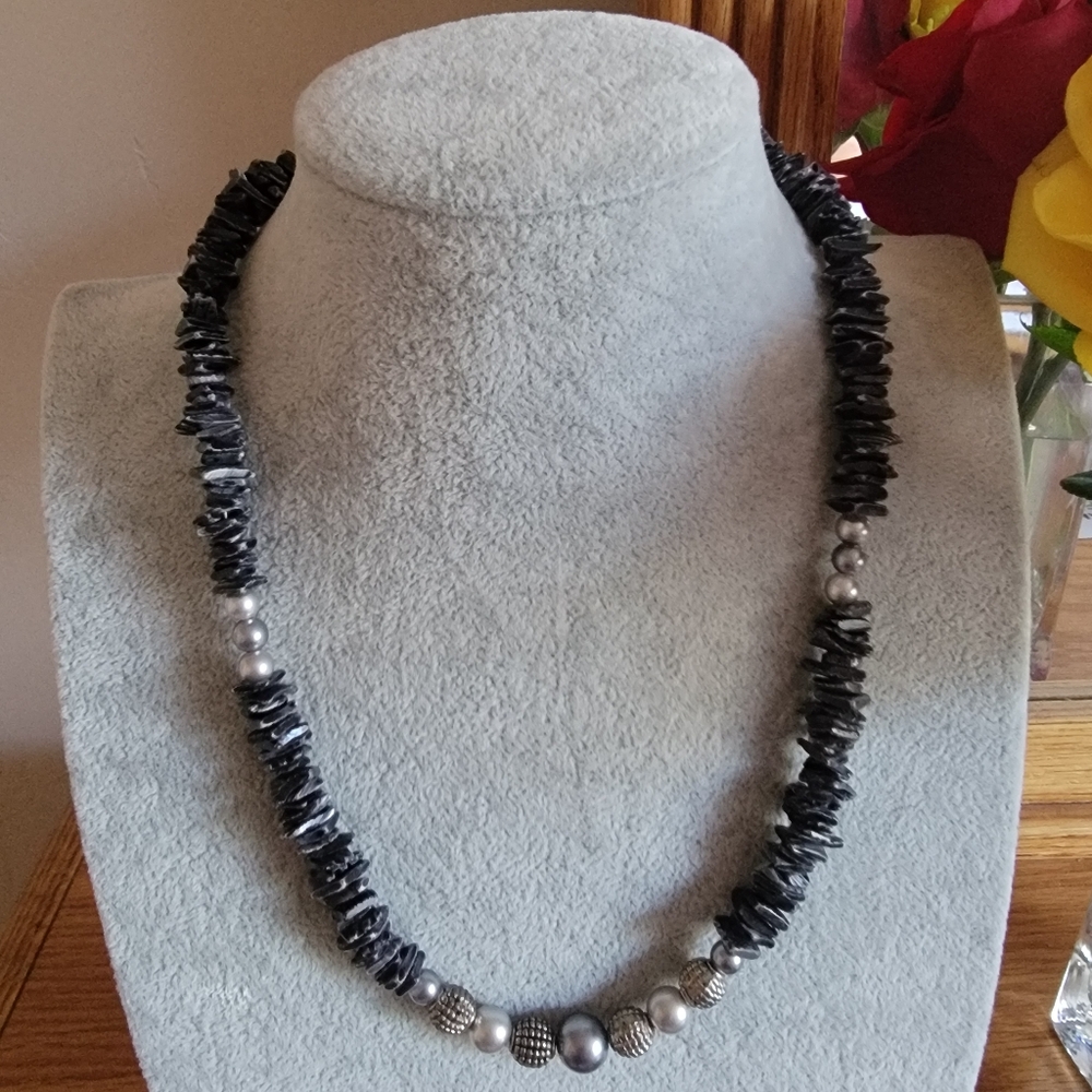 Artisan Dark Grey Stone Chips with Grey Pearls and Silver Accents Necklace